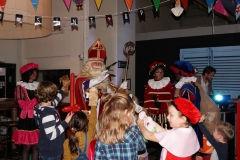 Sinterklaas op bezoek bij Strijp-S office